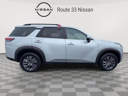 2024 Nissan Pathfinder SV 4WD