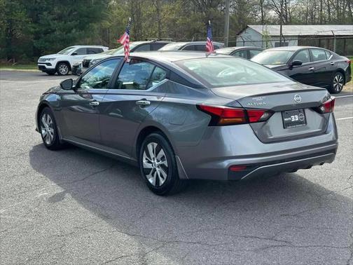 2022 Nissan Altima S FWD