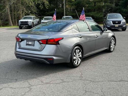 2022 Nissan Altima S FWD