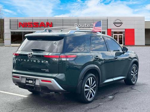 2023 Nissan Pathfinder Platinum 4WD