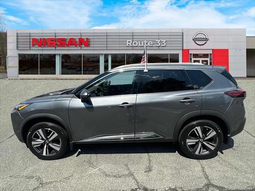 2022 Nissan Rogue SL