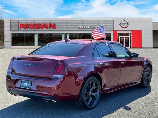 2020 Chrysler 300 Touring