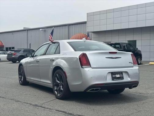 2022 Chrysler 300 S