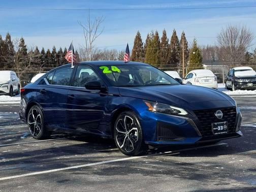 2024 Nissan Altima SR FWD