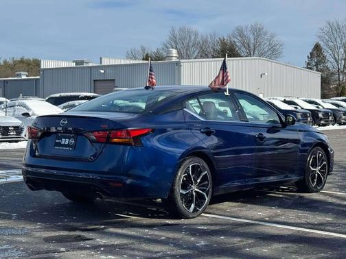 2024 Nissan Altima SR FWD