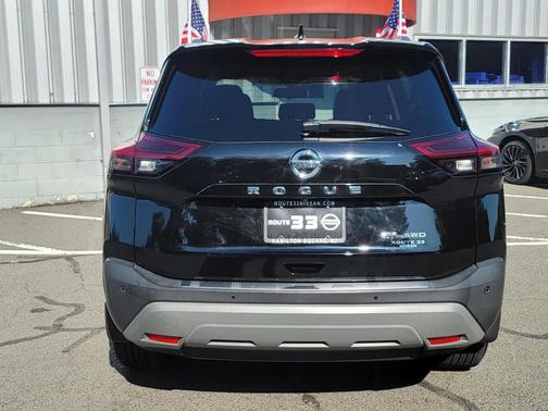 2021 Nissan Rogue SL