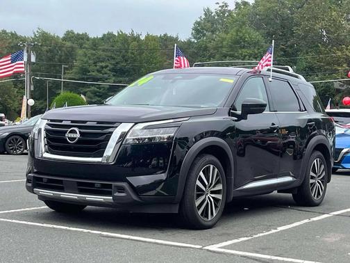 2024 Nissan Pathfinder Platinum 4WD
