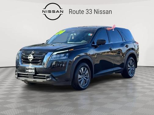 2024 Nissan Pathfinder S 4WD