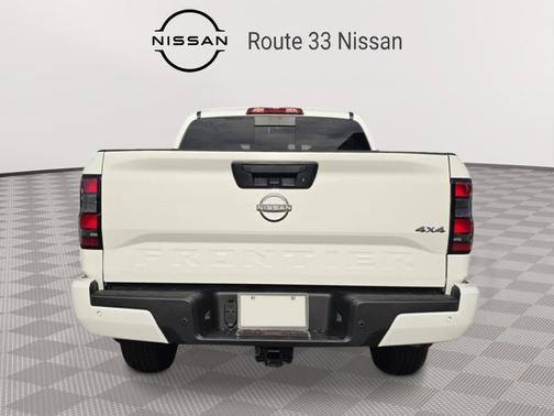 Glacier White 2026 Nissan Frontier SV