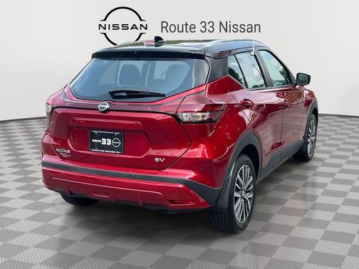 Scarlet Ember Tintcoat/Super Black 2023 Nissan Kicks SV