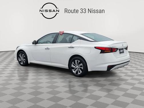 2022 Nissan Altima S FWD