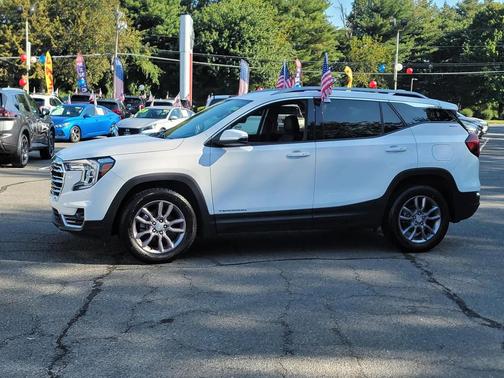 2023 GMC Terrain SLT