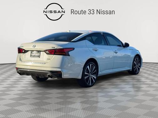 2022 Nissan Altima SR Intelligent AWD