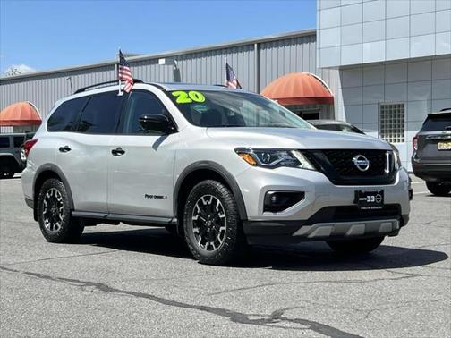 2020 Nissan Pathfinder SL 4WD