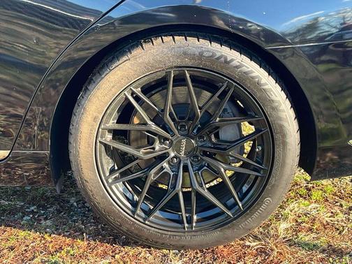 2017 Genesis G90 Premium