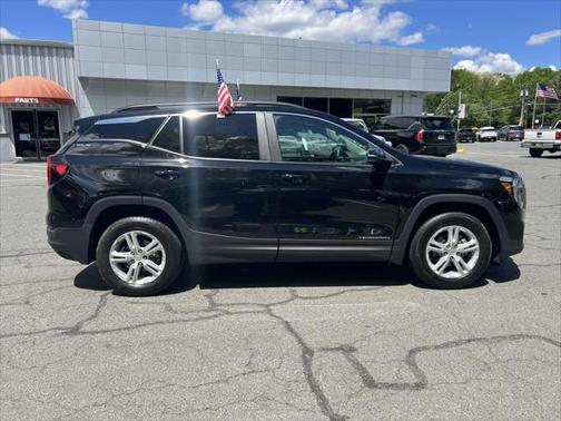 2022 GMC Terrain SLE