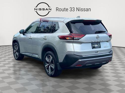 Brilliant Silver Metallic 2023 Nissan Rogue SL