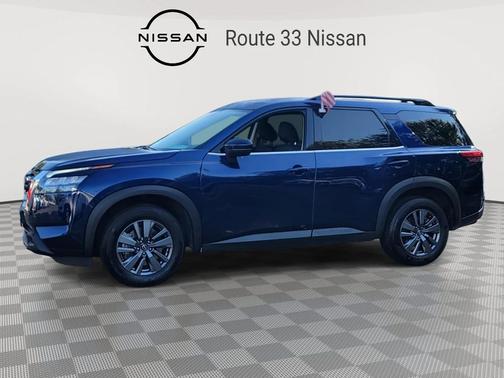 2024 Nissan Pathfinder SV 4WD