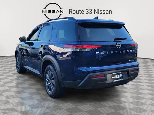 2024 Nissan Pathfinder SV 4WD