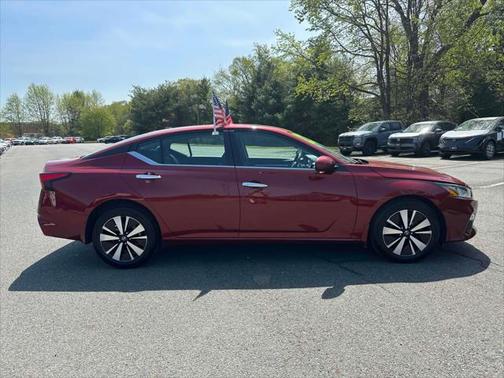 2022 Nissan Altima 2.5 SV
