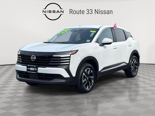Fresh Powder 2025 Nissan Kicks SV
