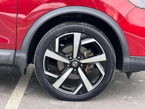 2020 Nissan Rogue Sport SL