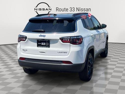 Bright White Clearcoat 2025 Jeep Compass Limited