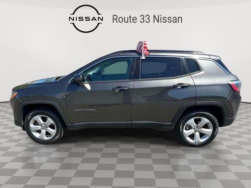 Granite Crystal Metallic Clearcoat 2018 Jeep Compass Latitude