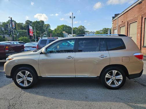 2011 Toyota Highlander Base
