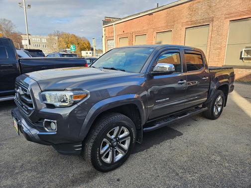 2017 Toyota Tacoma Limited