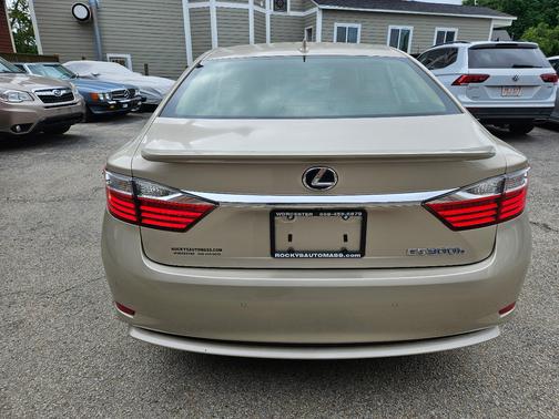2015 Lexus ES 300h Base