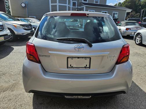 2015 Toyota Yaris LE
