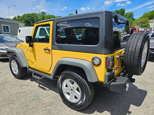 2015 Jeep Wrangler Willys Wheeler