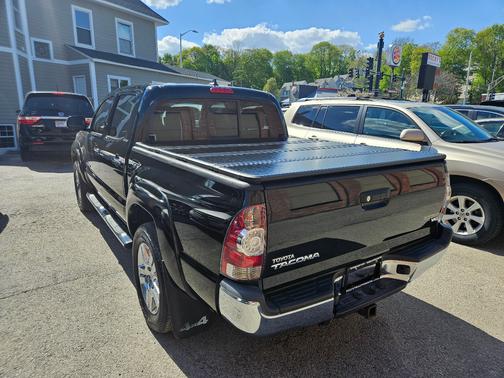 Black 2015 Toyota Tacoma