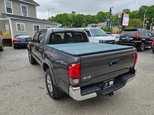 2018 Toyota Tacoma SR5