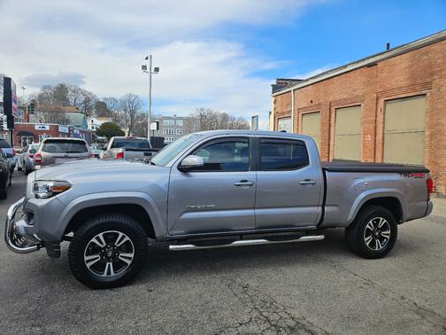 2017 Toyota Tacoma TRD Sport