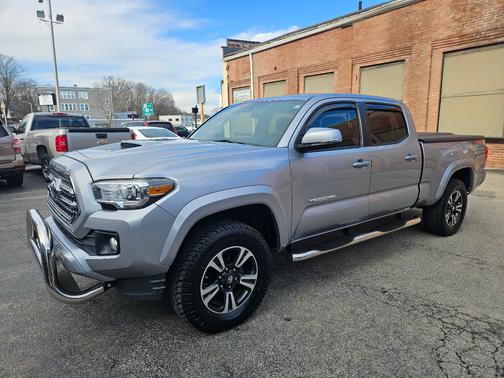 2017 Toyota Tacoma TRD Sport