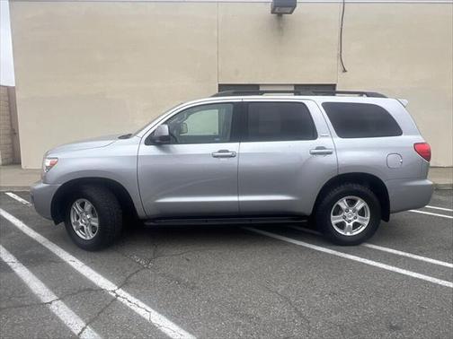 2015 Toyota Sequoia SR5