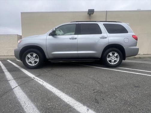 2015 Toyota Sequoia SR5