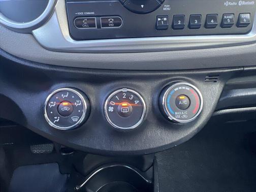 2014 Toyota Yaris LE