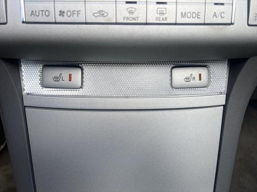 2006 Toyota Camry Solara SLE V6