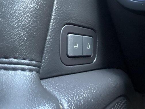 2011 Lincoln MKZ Base