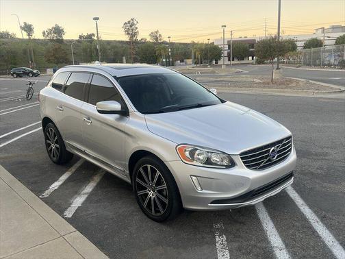 2016 Volvo XC60 T5 Drive-E Premier