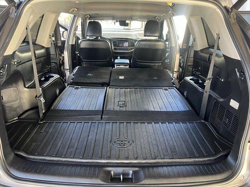 2019 Toyota Highlander Hybrid XLE