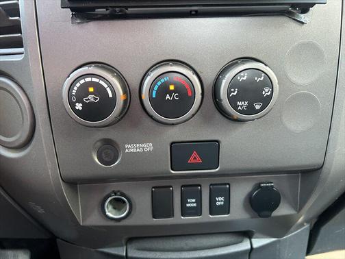 2010 Nissan Titan XE