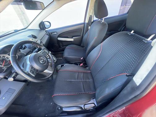 2014 Mazda Mazda2 Touring
