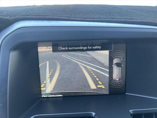 2011 Volvo XC60 T6 R-Design