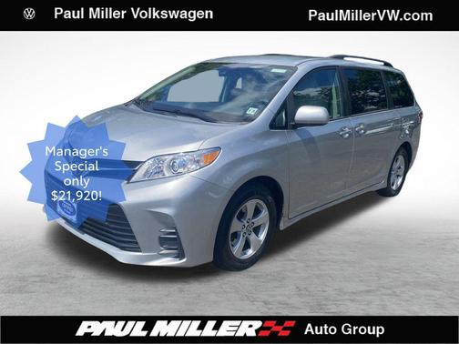 2020 Toyota Sienna LE