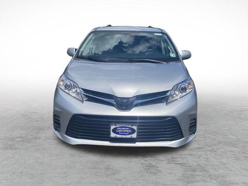 2020 Toyota Sienna LE