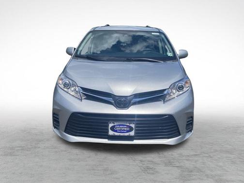 2020 Toyota Sienna LE